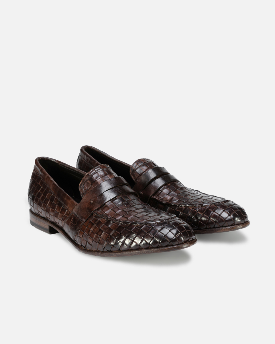 Men's woven dark brown Moccassins
